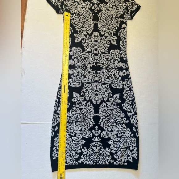 Carmen Marc Valvo black & white textured jacquard dress NWT Sz-XS. T13 - Picture 11 of 11